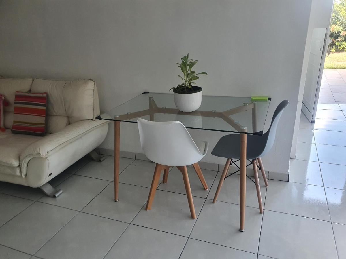 L'Echappee Belle Apartman Port-Louis Kültér fotó
